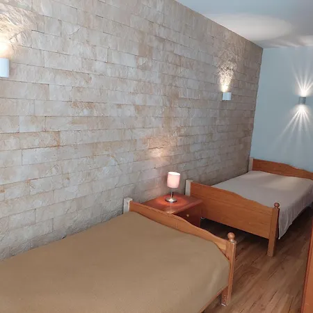 Apartment 2-zimmerwohnung, 80qm Mit Terrasse Und Grossem Garten Bei Frankfurt Am Main